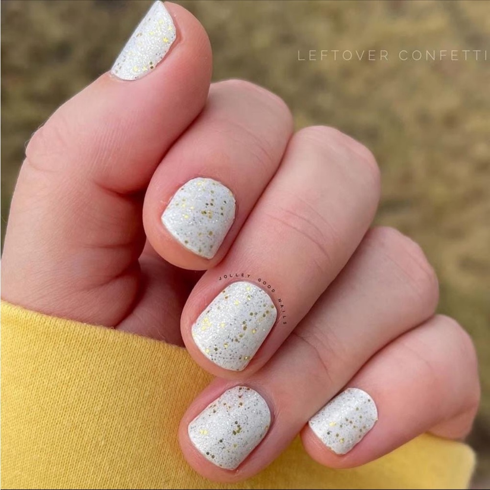 *Retired* Color Street: Leftover Confetti | White Gold Glitter Metallic Party - Picture 6 of 12